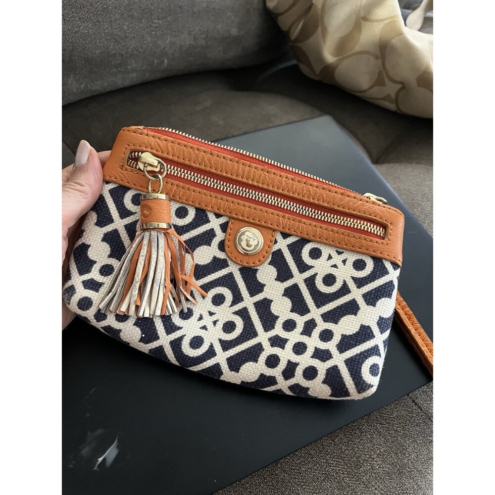 Spartina 449 Daufuskie Island Navy and Ivory Geometric Print Linen Wristlet  Bag